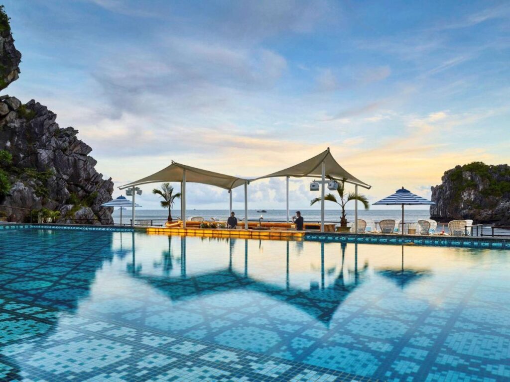 Hotel Perle D’ Orient Cat Ba – M Gallery